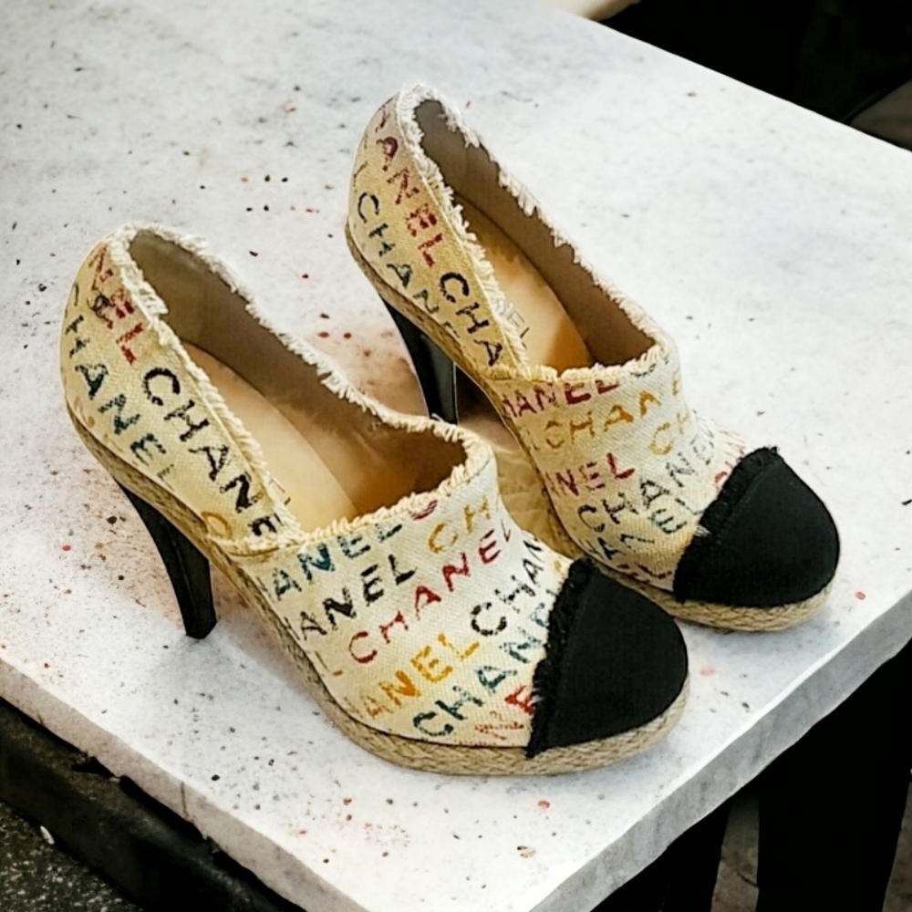 CHANEL canvas graffiti espadrille heel